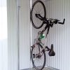 Kerékpártartó fém kerti házba